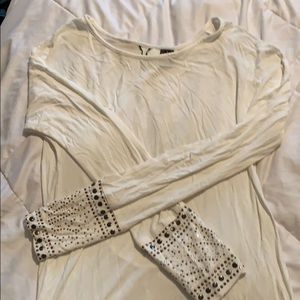 BKE Boutique top - Ivory w/bling detail